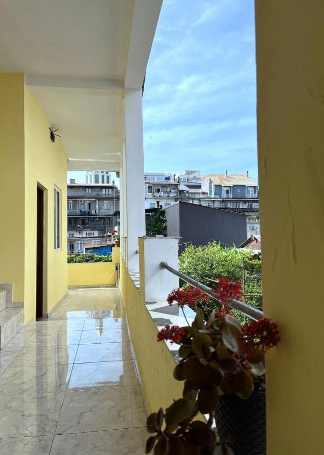 Old Clty Hotel باتومي المظهر الخارجي الصورة