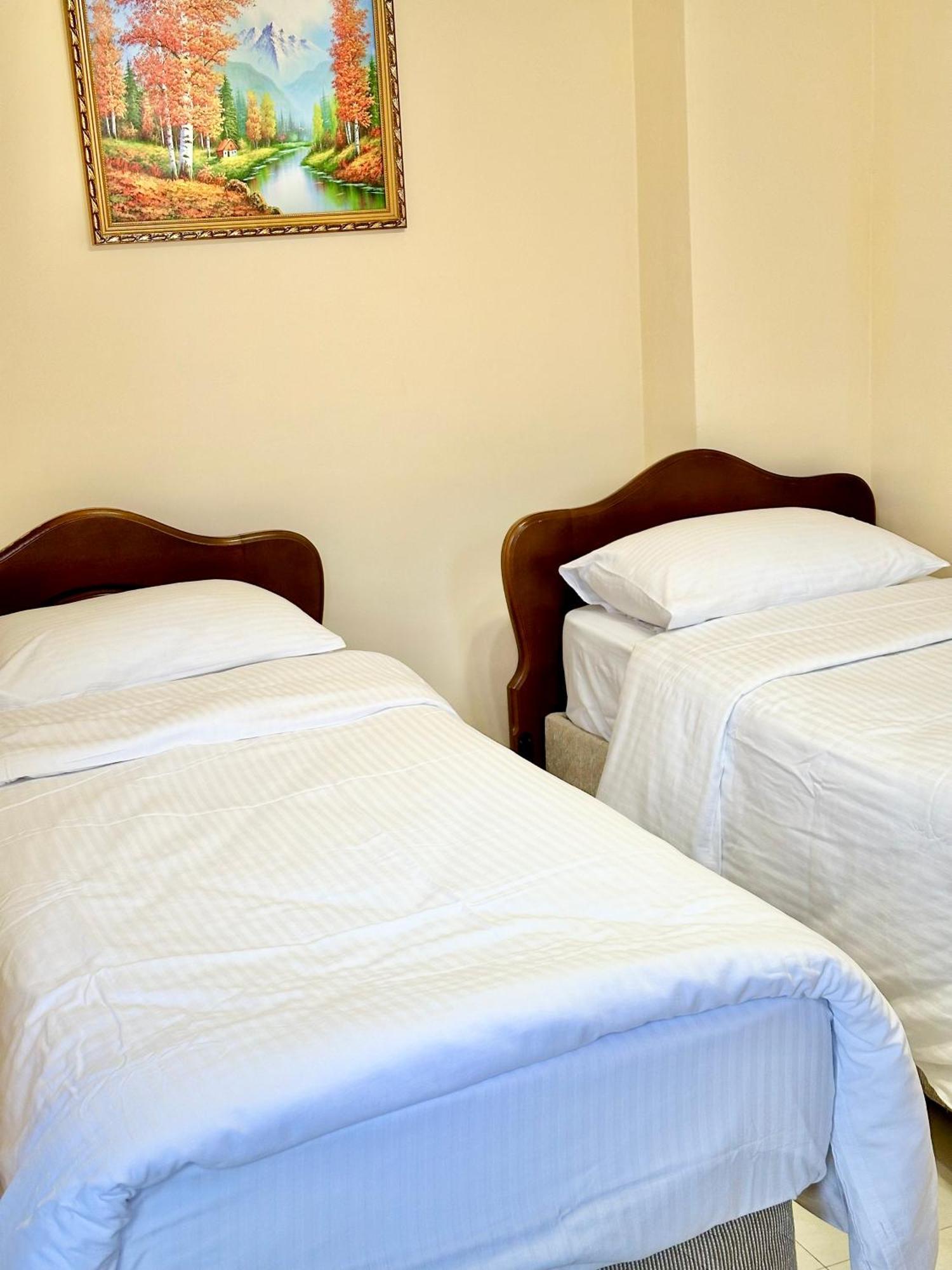 Old Clty Hotel باتومي المظهر الخارجي الصورة