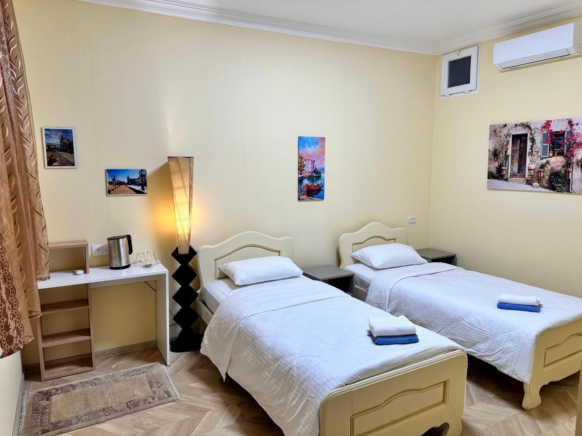 Old Clty Hotel باتومي المظهر الخارجي الصورة